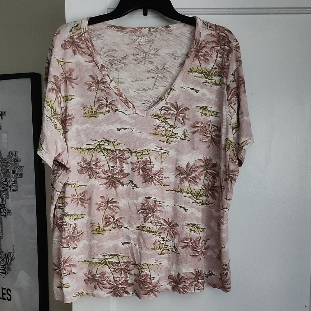 Old Navy Tropical Pattern V-Neck Short Sleeved T-shirt